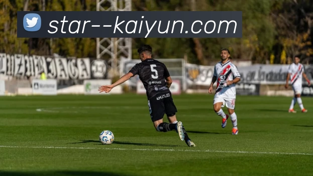 雷霆对决小牛精彩赛事回顾CCTV5直播全程解析与亮点分享